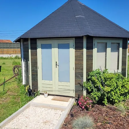 The Vie Llage - Authorial Guest house
